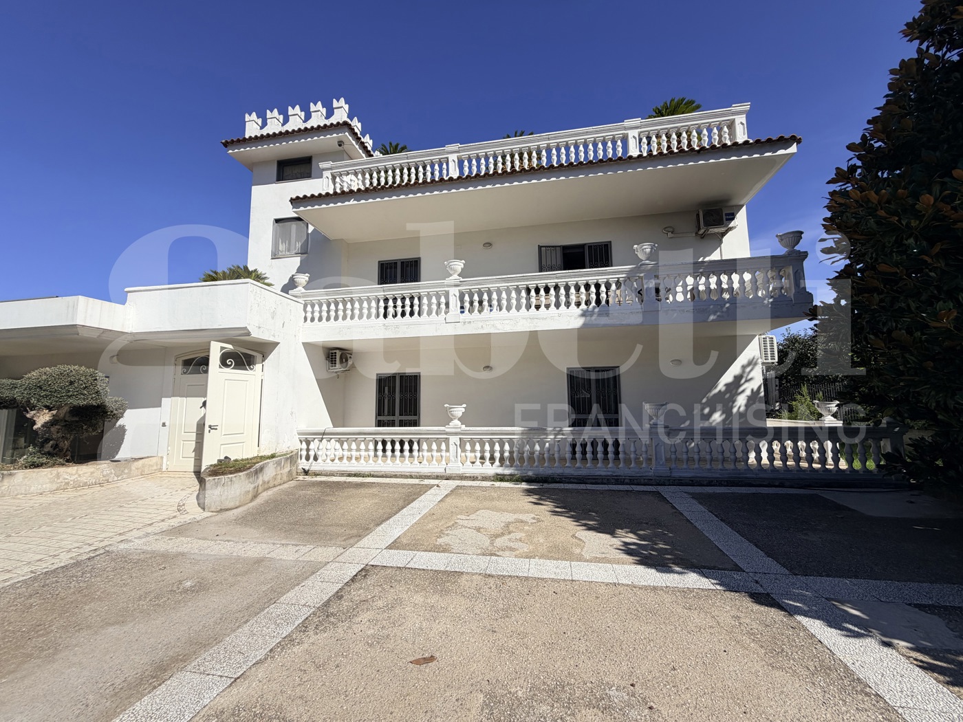 Stabile/Palazzo in vendita a Sant'Egidio del Monte Albino