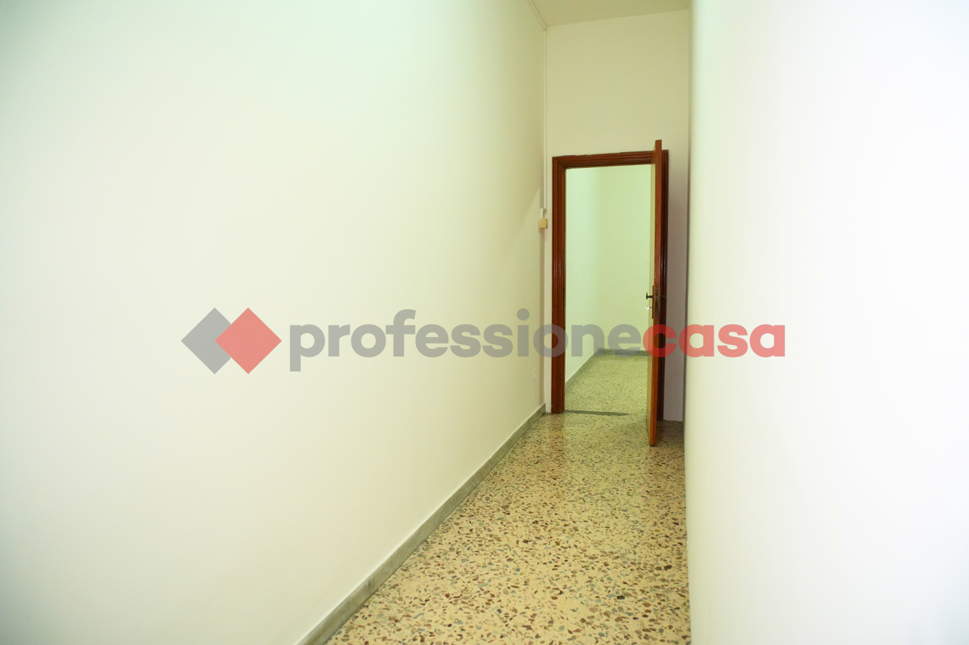 Quadrilocale da ristrutturare a Salerno