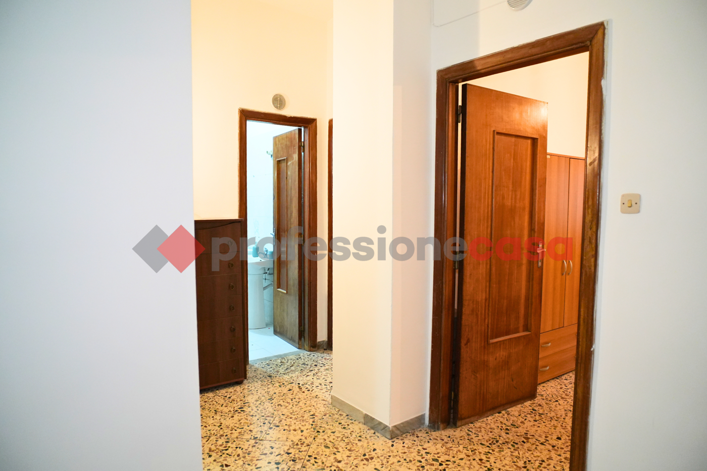 Quadrilocale da ristrutturare a Salerno