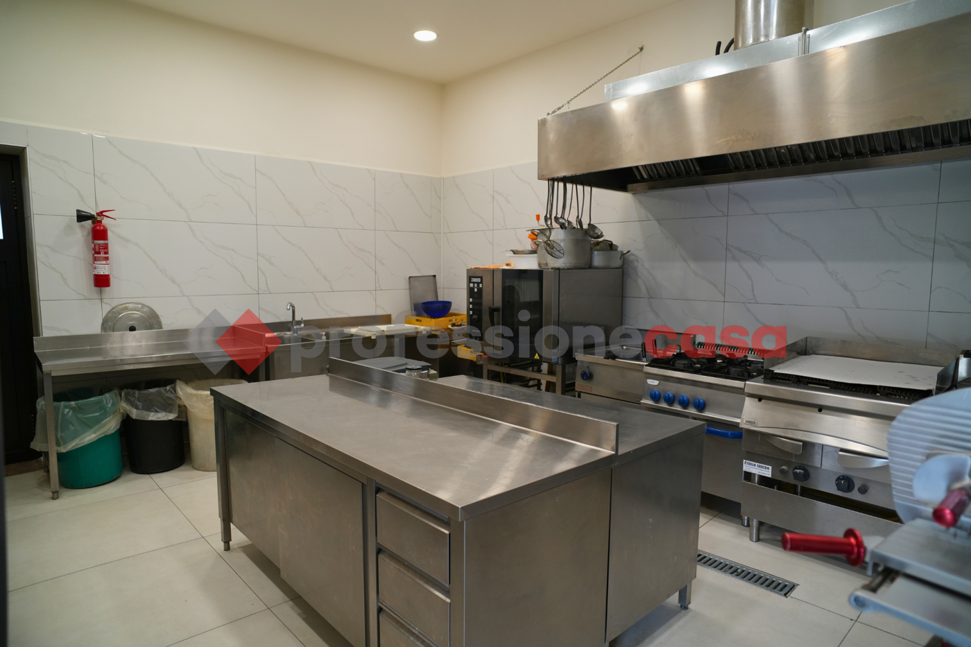 Attivit� commerciale Ristorante e pizzeria in vendita a Scafati