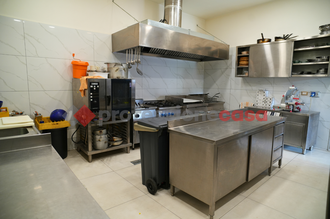 Attivit� commerciale Ristorante e pizzeria in vendita a Scafati