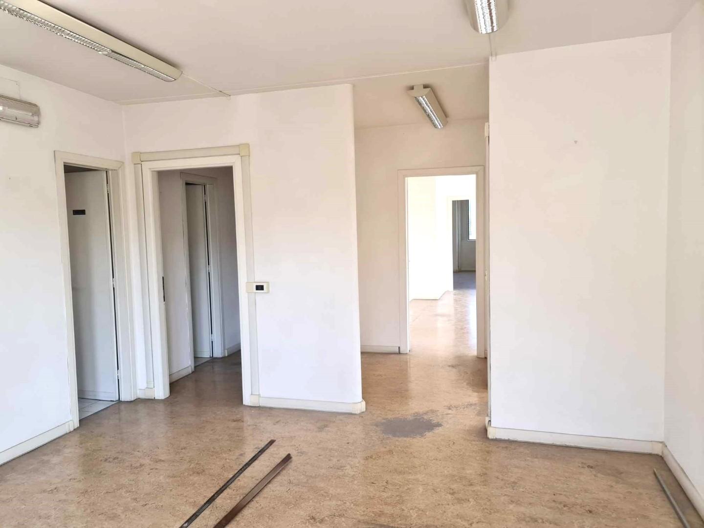 Ufficio in affitto a Poggibonsi