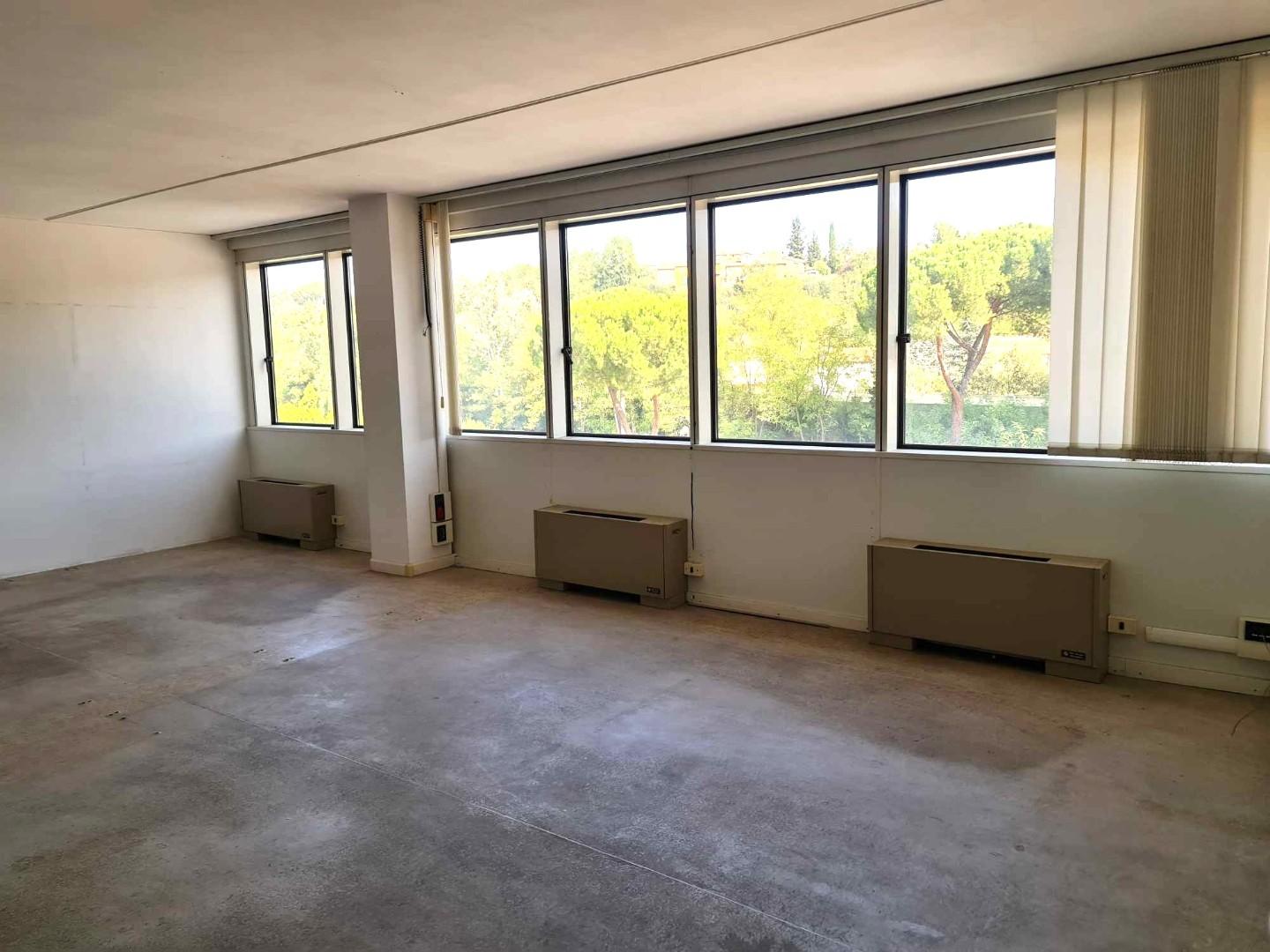 Ufficio in affitto a Poggibonsi