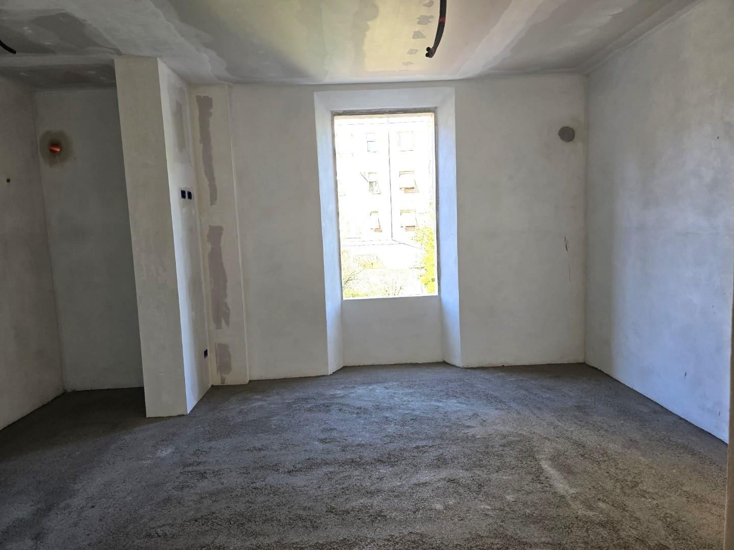 Quadrilocale con terrazzo a Poggibonsi