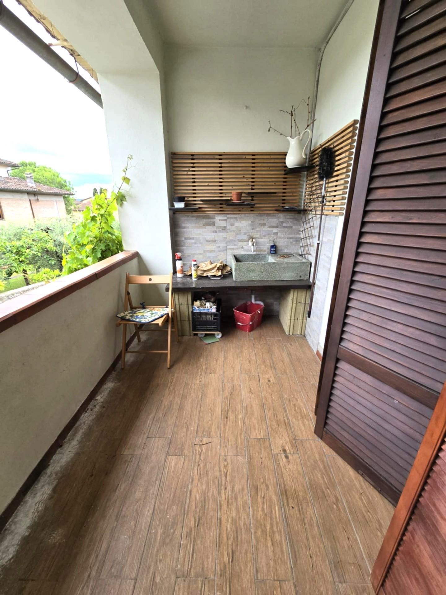 Appartamento con terrazzo, Colle di Val d'Elsa campiglia