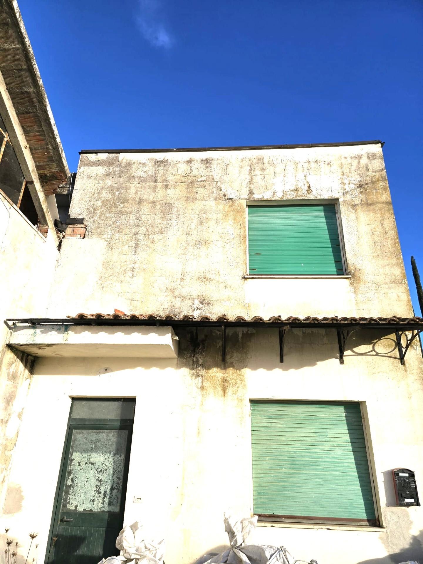 Capannone in vendita, Colle di Val d'Elsa gracciano dell'elsa