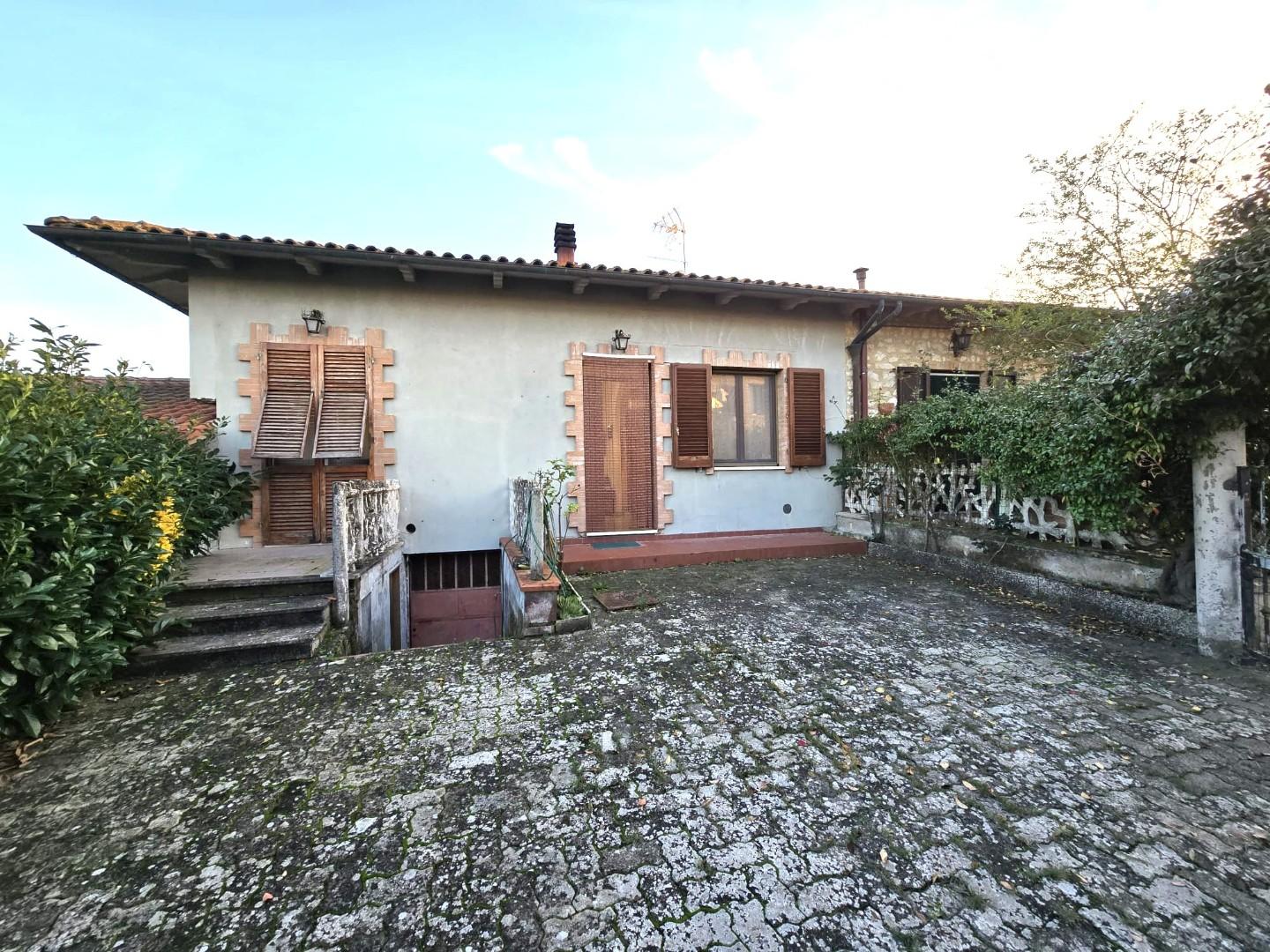 Casa indipendente con giardino, Colle di Val d'Elsa agrestone