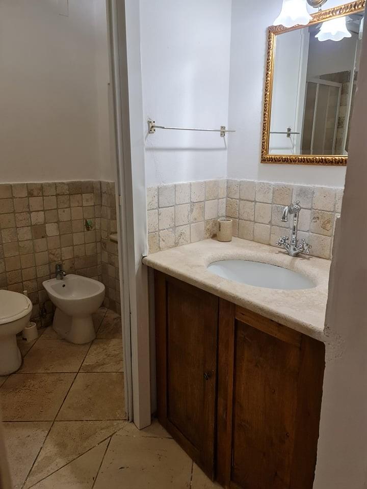 Monolocale arredato in affitto, Colle di Val d'Elsa zona centro,colle bassa