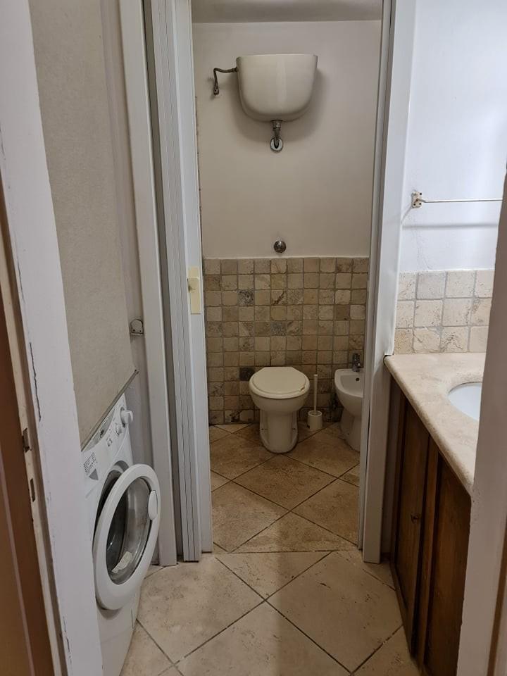 Monolocale arredato in affitto, Colle di Val d'Elsa zona centro,colle bassa