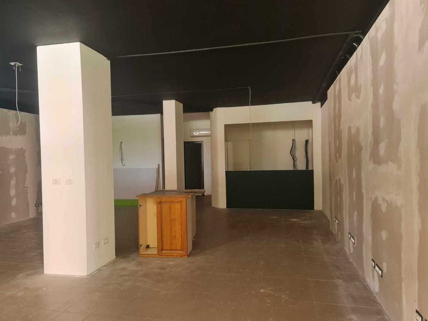 Locale commerciale in affitto, Colle di Val d'Elsa la badia