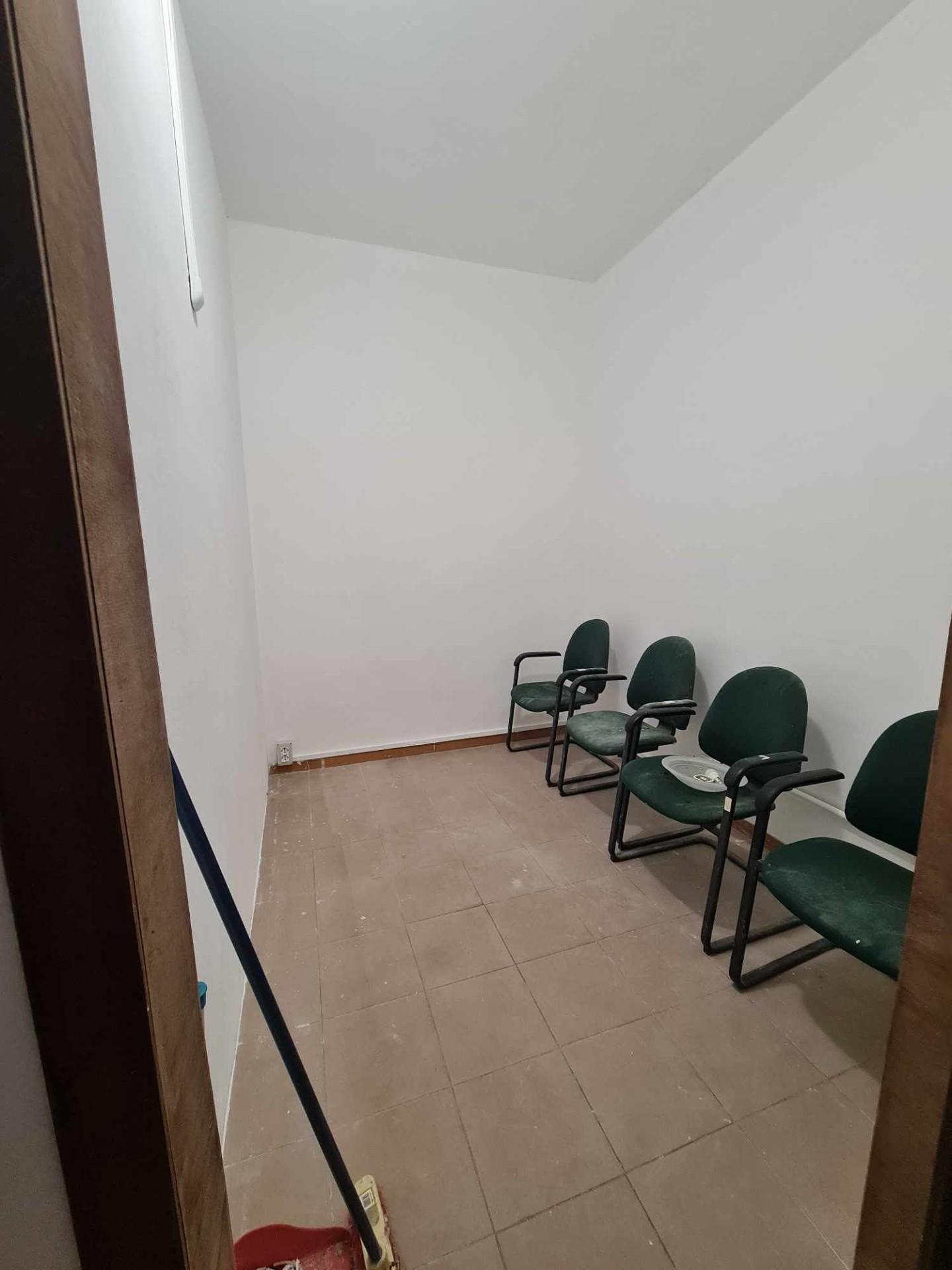 Locale commerciale in affitto, Colle di Val d'Elsa la badia