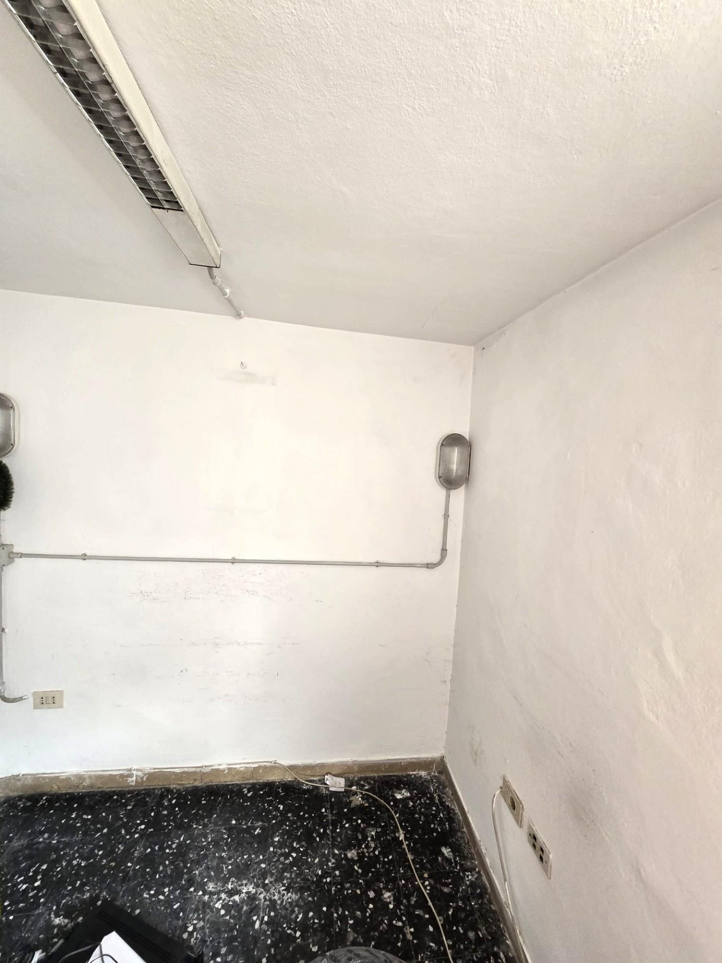 Locale commerciale in affitto, Colle di Val d'Elsa zona coop