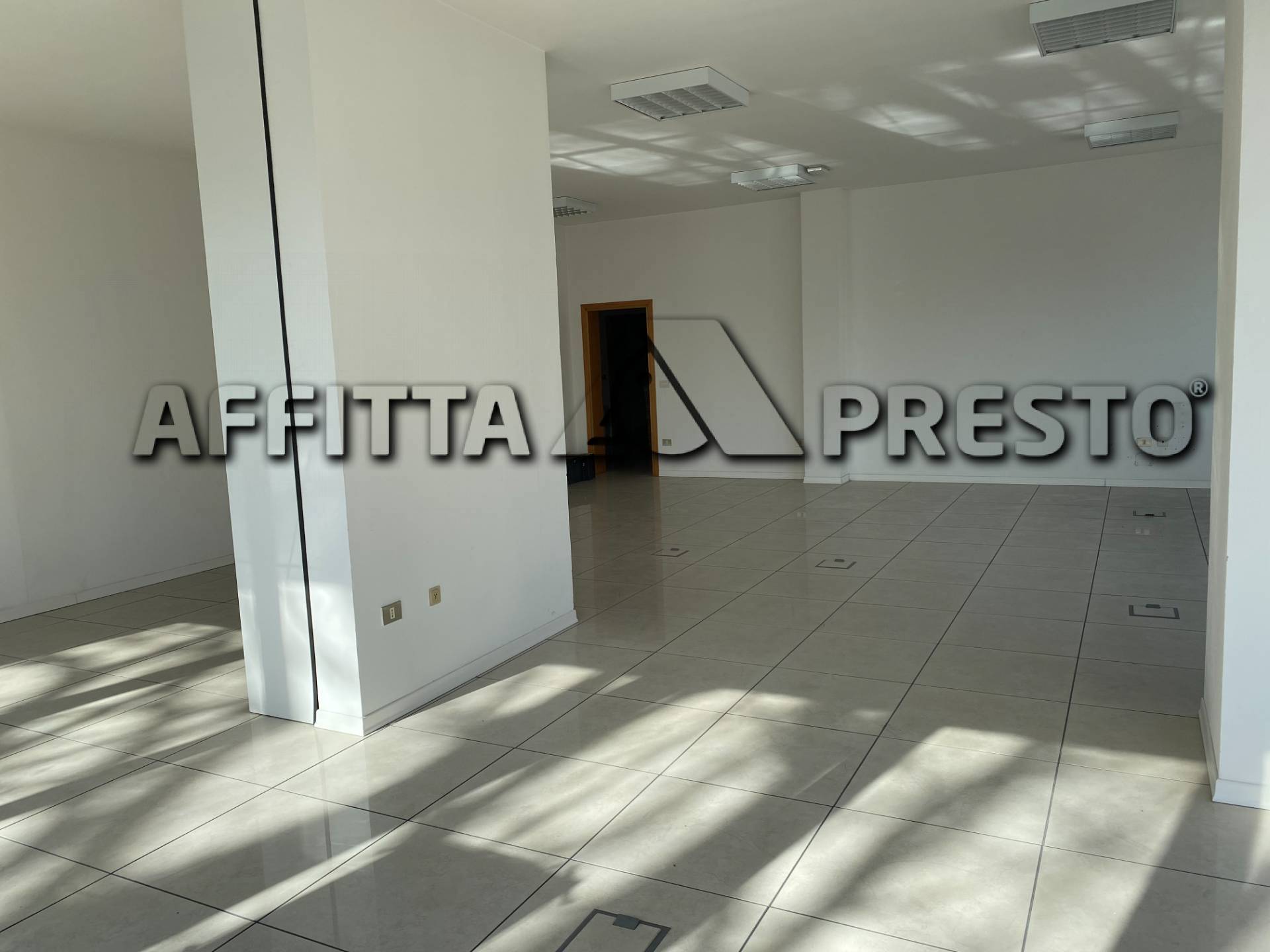 Ufficio in affitto a Cesena