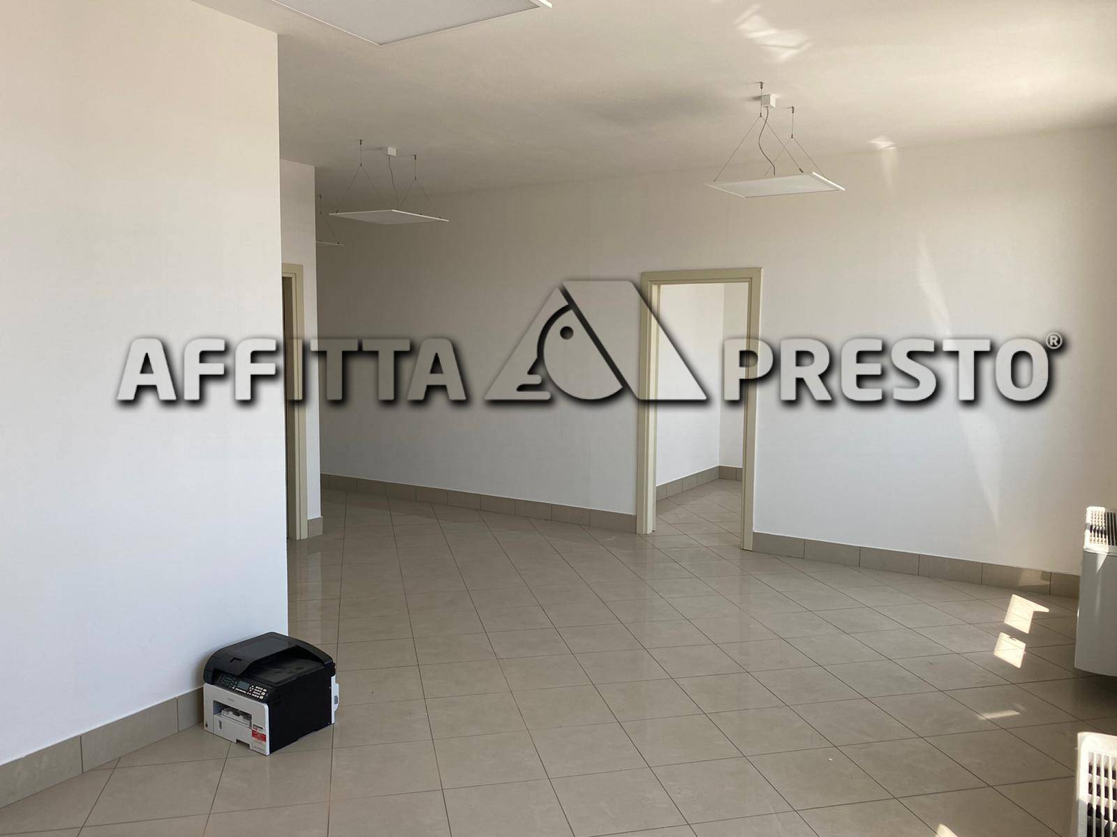 Ufficio in affitto a Cesena, Villa Chiaviche