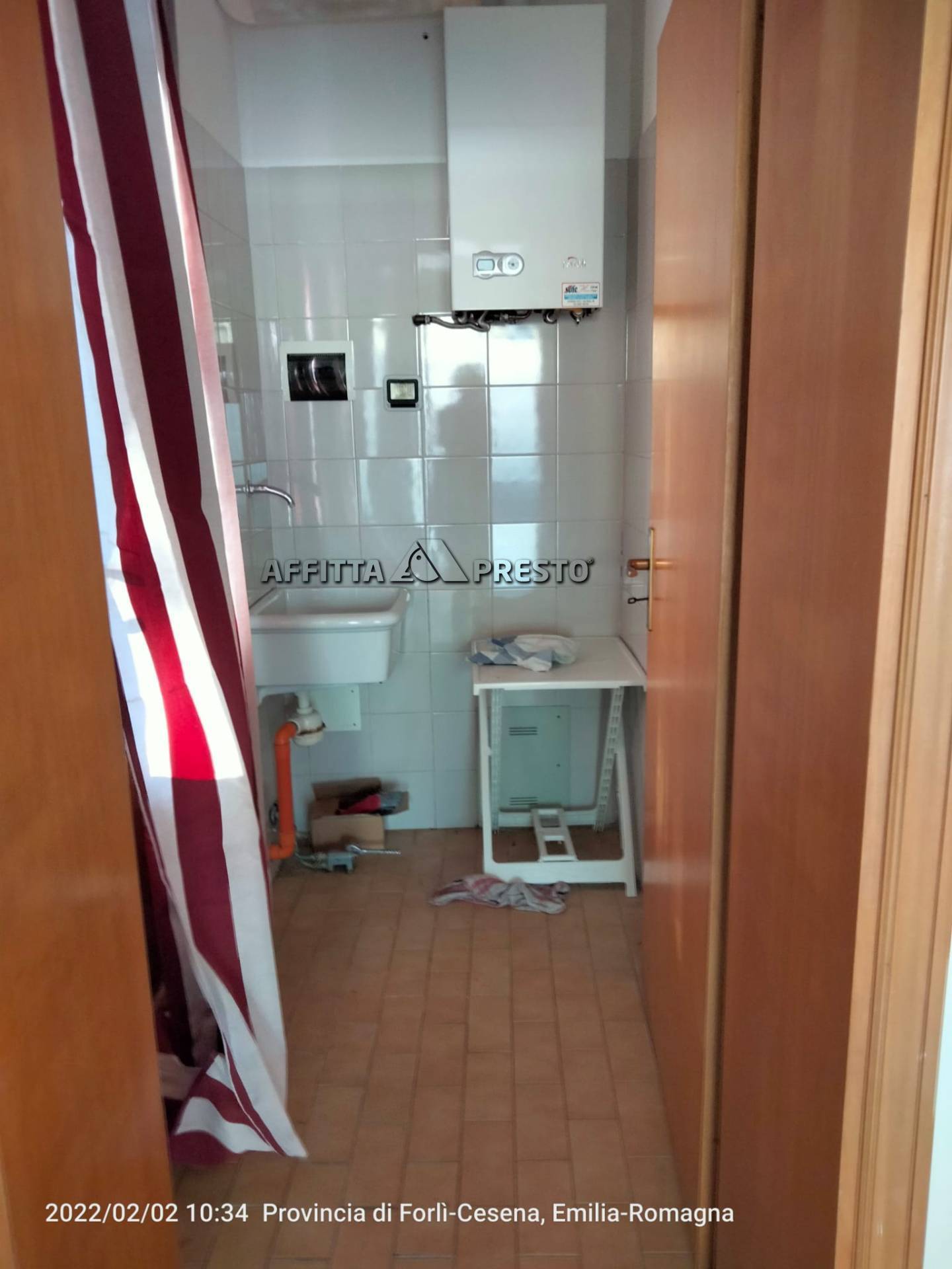 Negozio in affitto a Cesena, Zona Ospedale