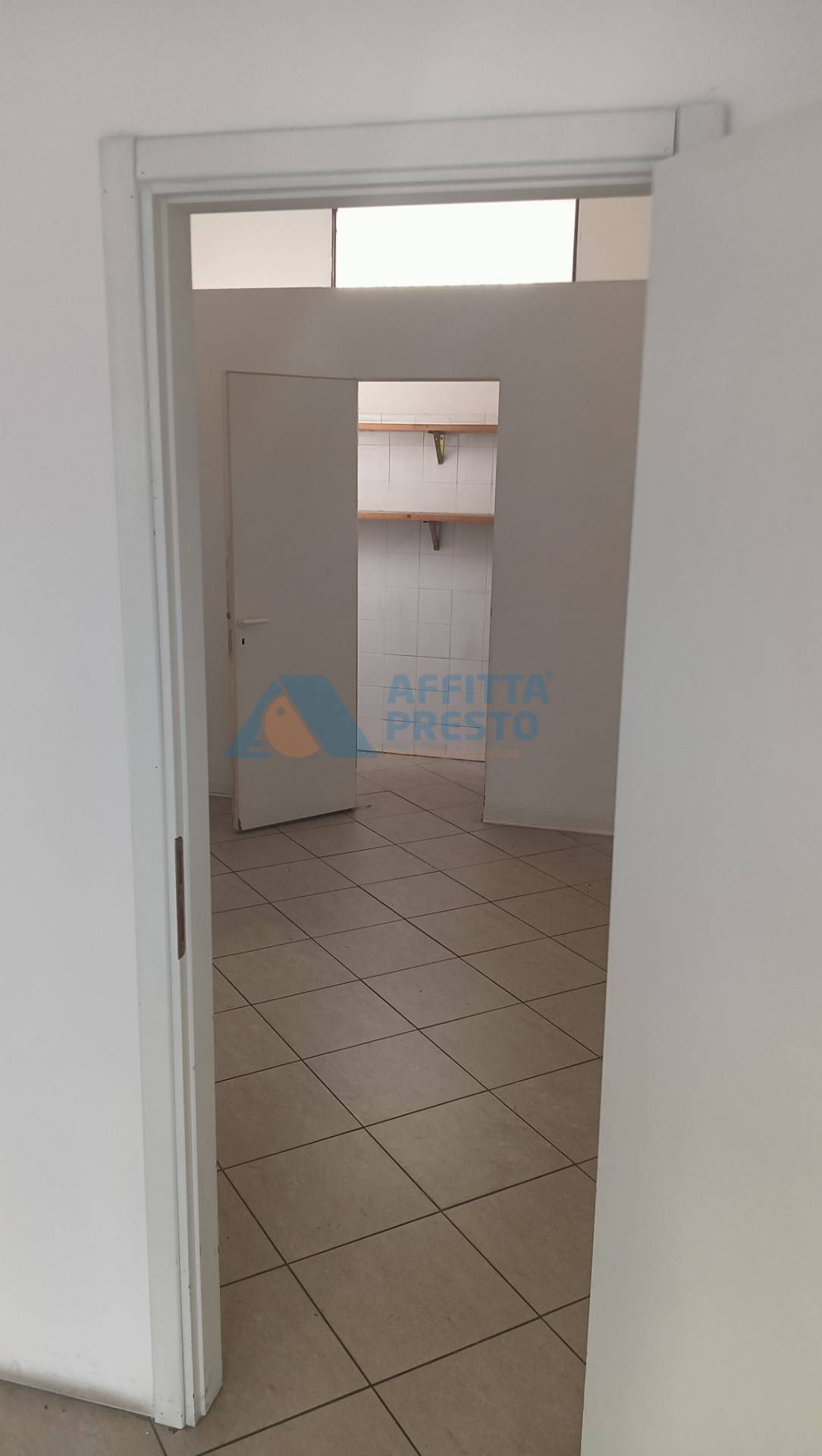 Negozio in affitto a Cesena, CENTRO STORICO