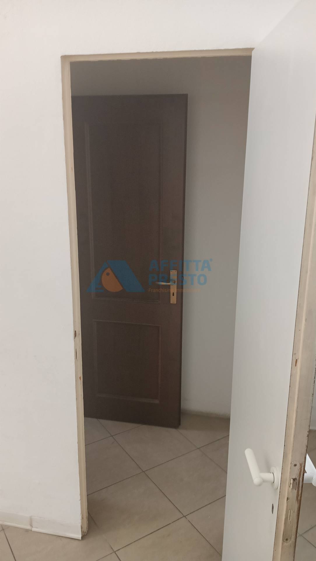 Negozio in affitto a Cesena, CENTRO STORICO