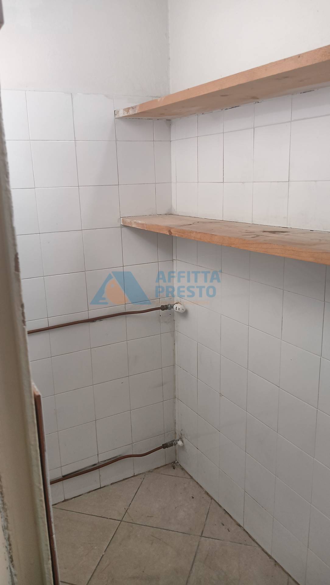 Negozio in affitto a Cesena, CENTRO STORICO