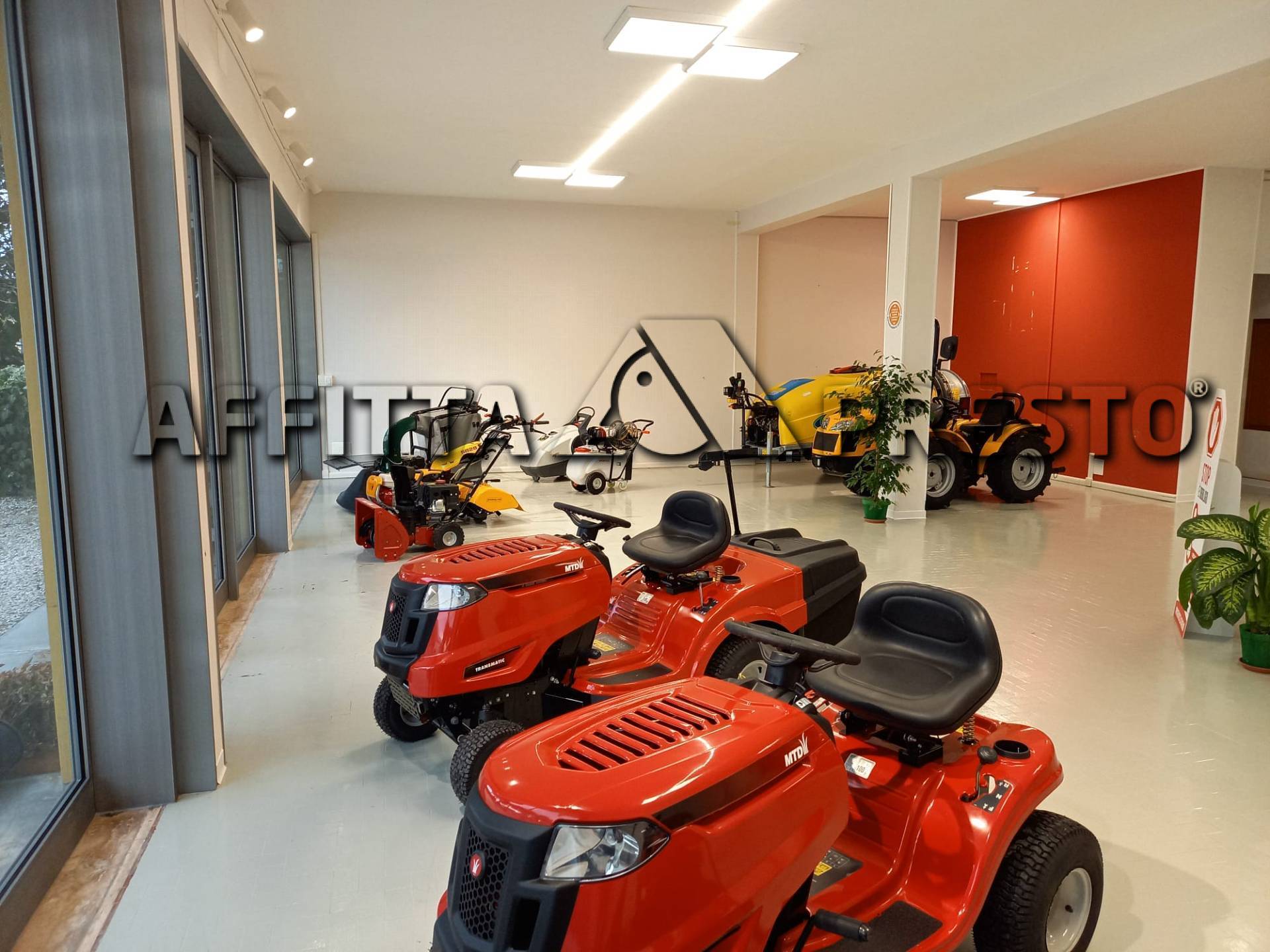 Fondo Commerciale in affitto a Cesena, Case Castagnoli