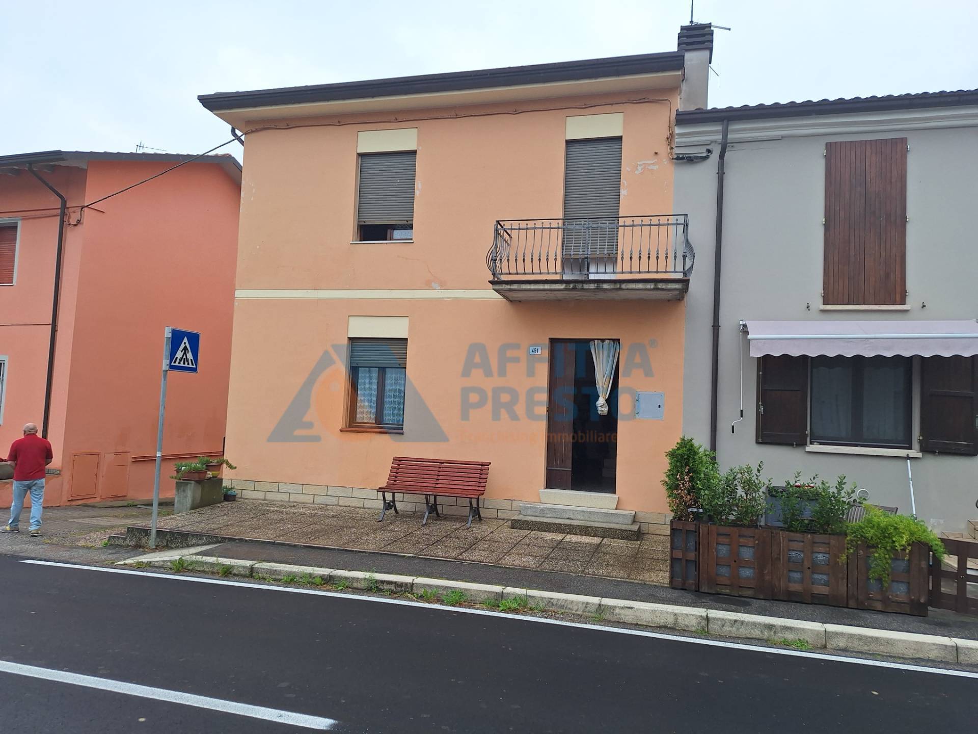 Casa semi indipendente in vendita a Cesena, Borello