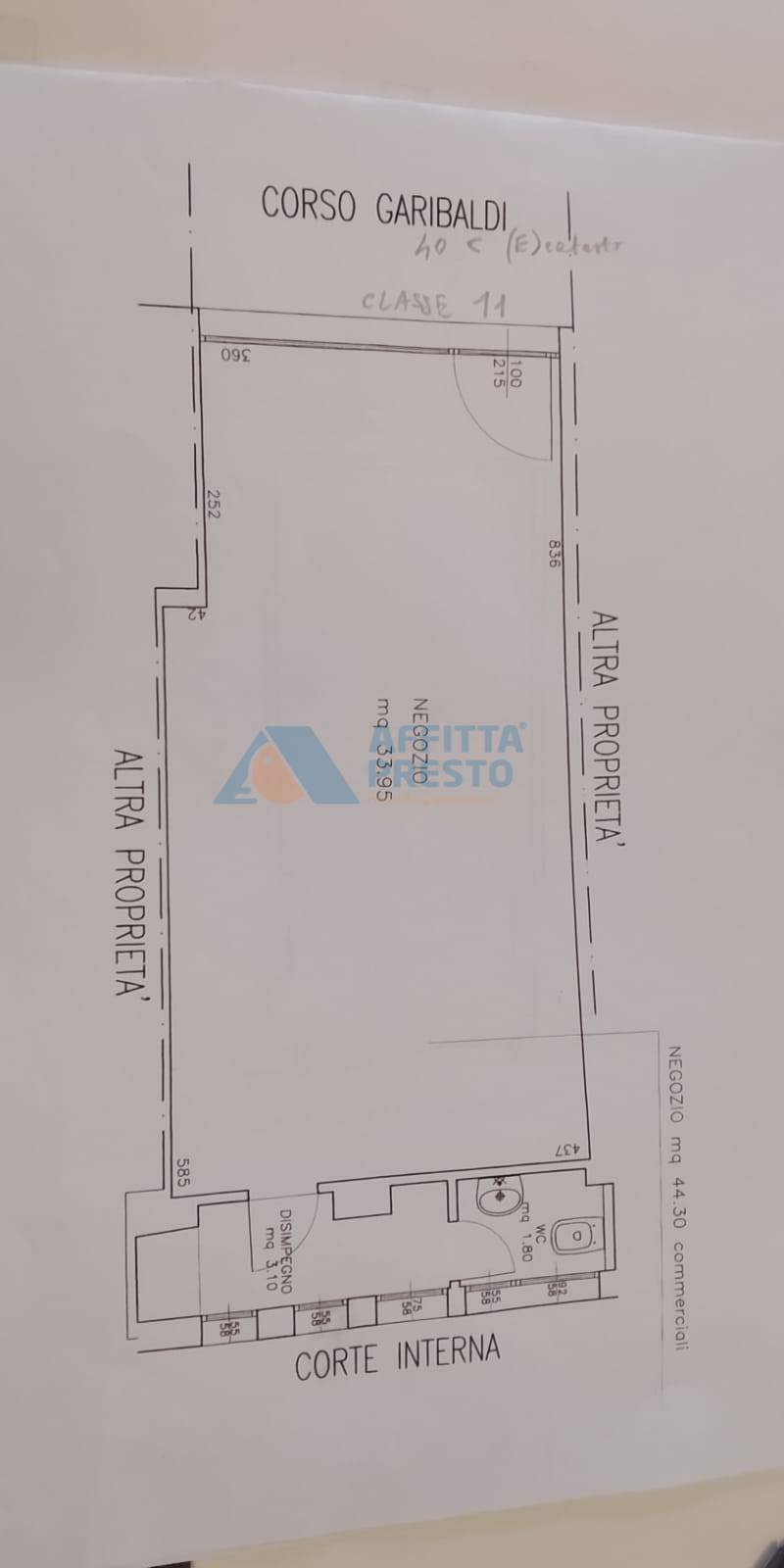 Fondo Commerciale in vendita a Cesena, CENTRO STORICO