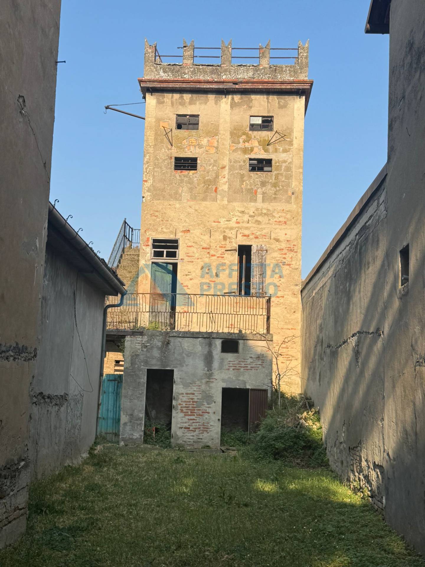 Casa semi indipendente in vendita a Meldola, Meldola