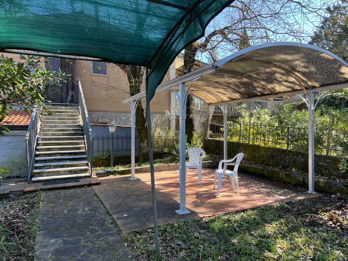 Bilocale con giardino a San Giovanni a Piro