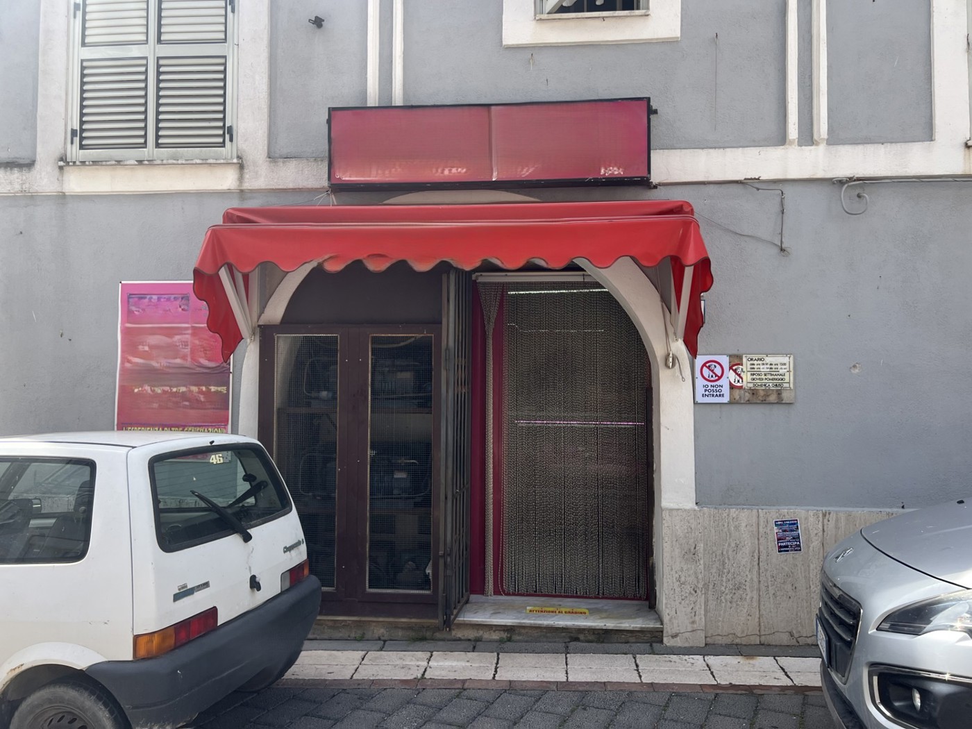 Negozio in vendita a Ispani
