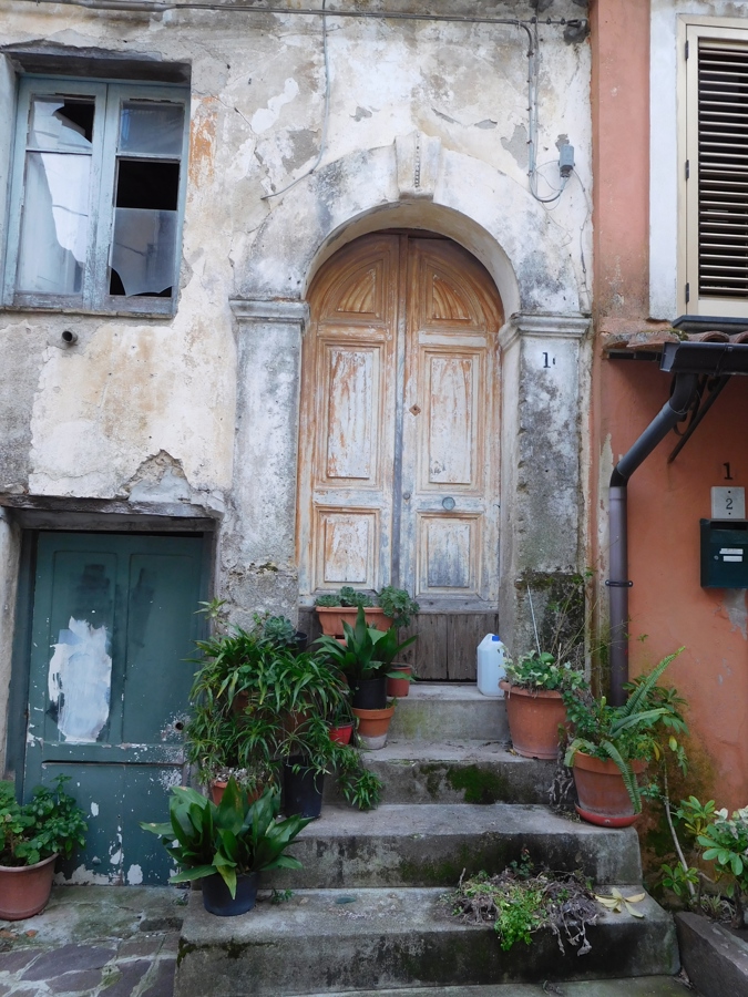 Casa indipendente da ristrutturare a Ispani