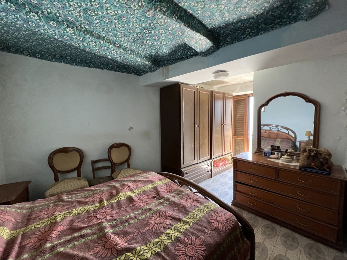 Casa indipendente con giardino a Ispani