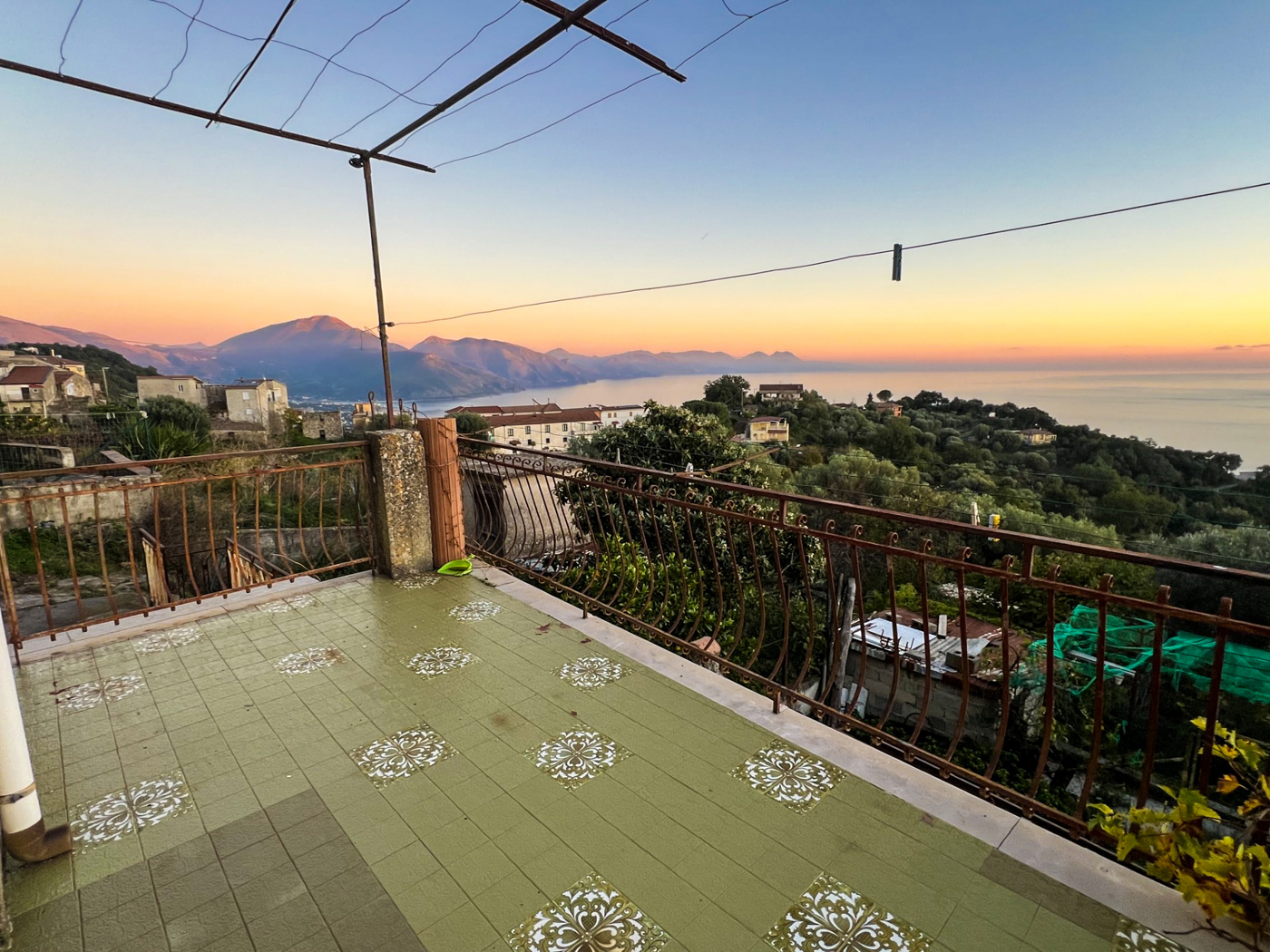 Casa indipendente in vendita a Ispani