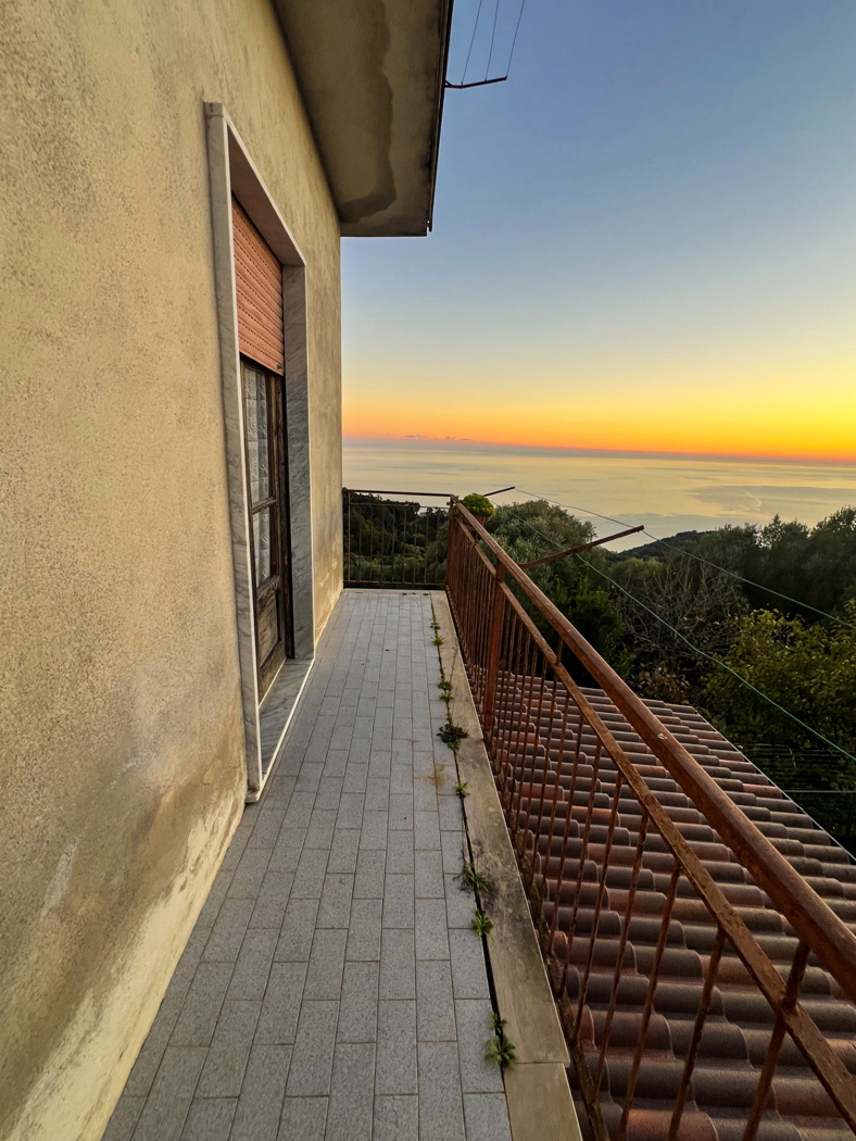 Casa indipendente in vendita a Ispani