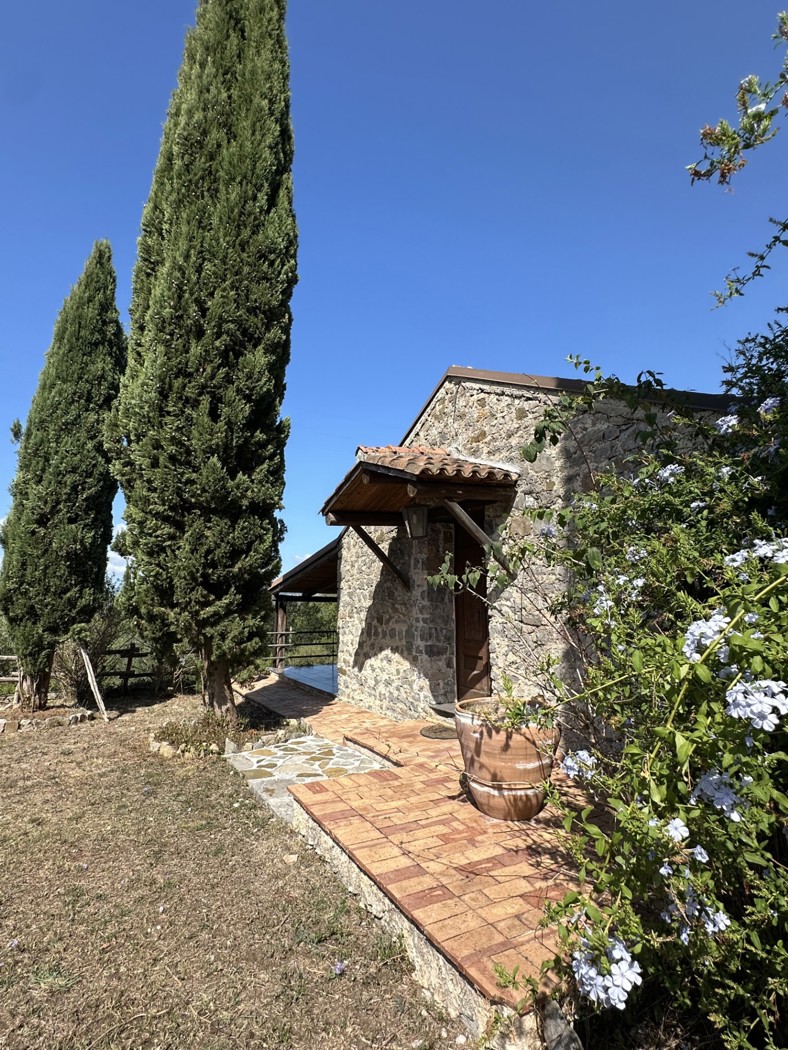 Casa vacanza 5 Locali o pi� in vendita a Roccagloriosa