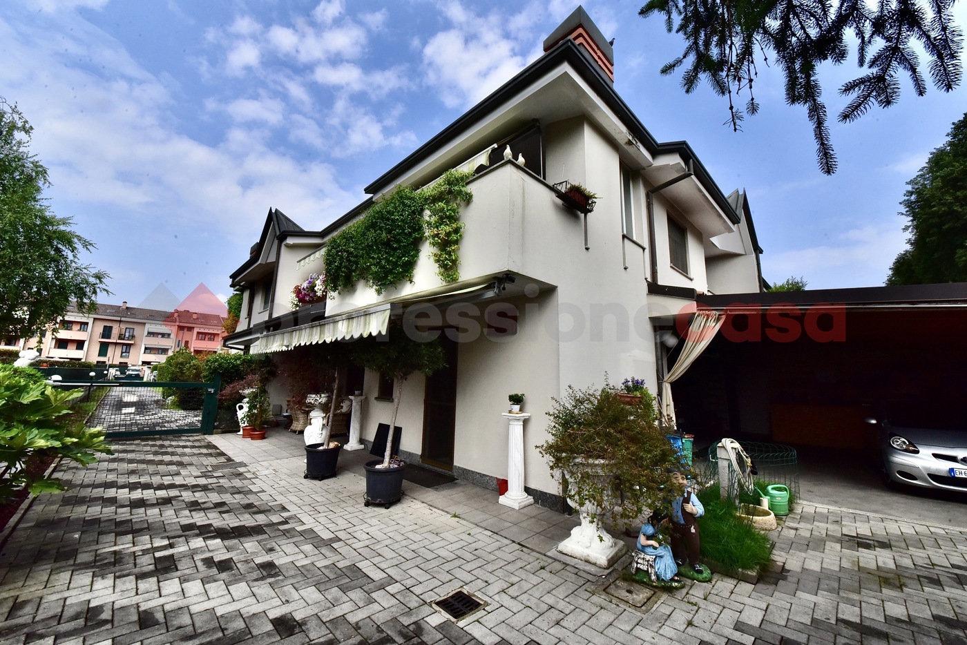 Casa indipendente con giardino a Paderno Dugnano