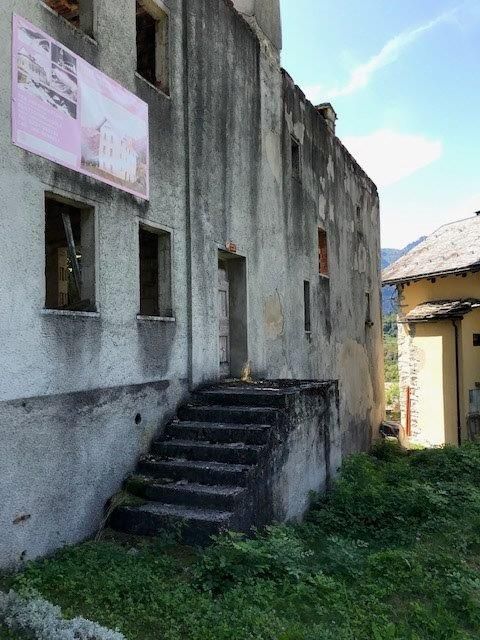 Casa indipendente da ristrutturare a Premia