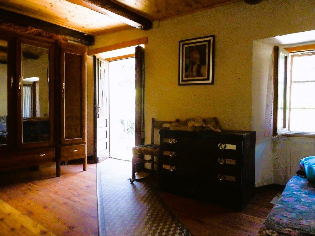 Rustico con giardino a Crodo