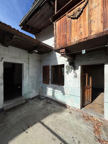 Casa indipendente con giardino a Varzo