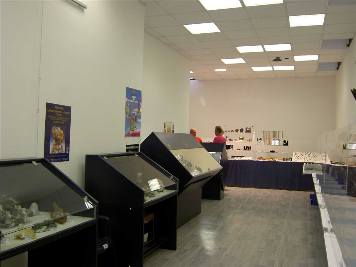 Negozio in vendita a Varzo