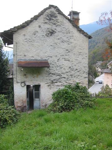 Rustico con giardino a Crevoladossola
