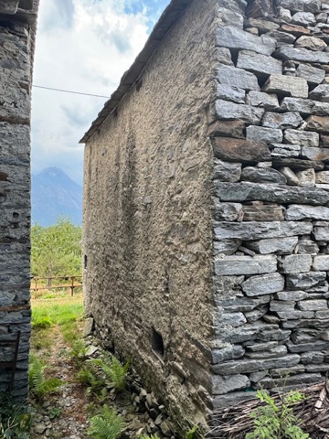 Rustico da ristrutturare a Trontano