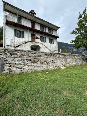 Casa indipendente in vendita a Trasquera
