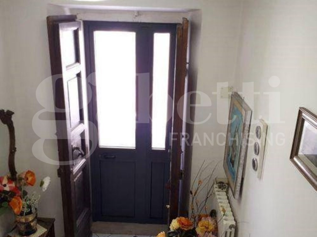 Casa indipendente in vendita a Castell'Azzara