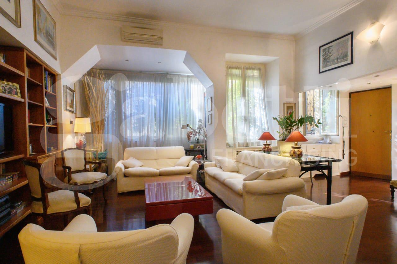 Trilocale arredato in affitto a Roma