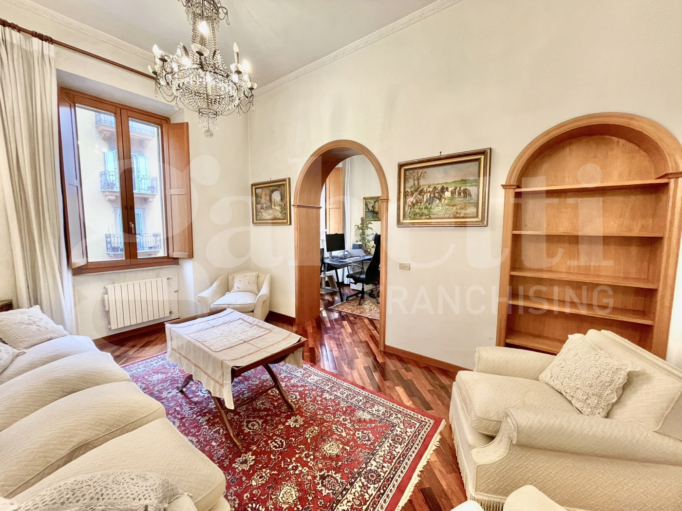 Quadrilocale arredato in affitto a Roma