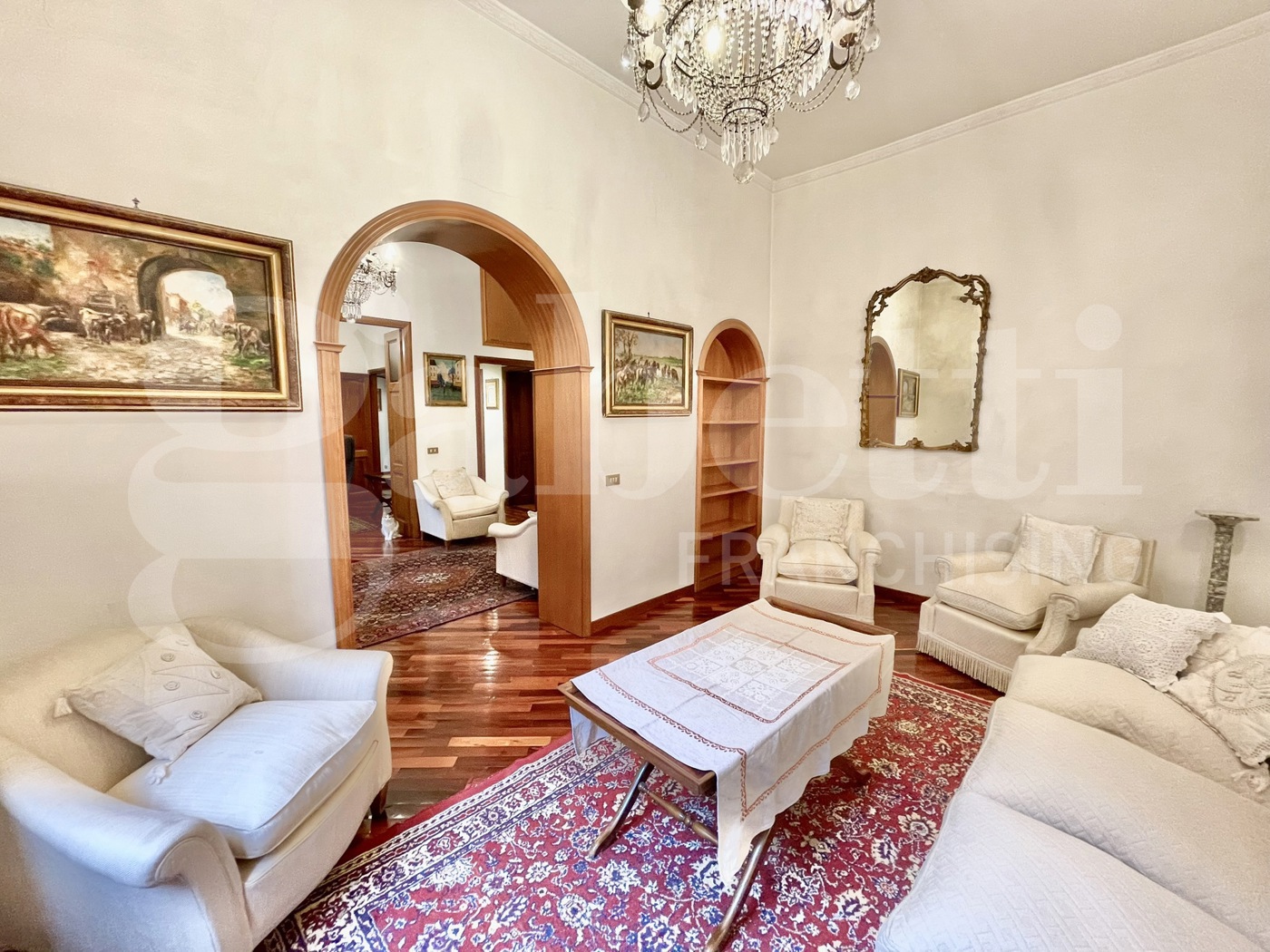 Quadrilocale arredato in affitto a Roma