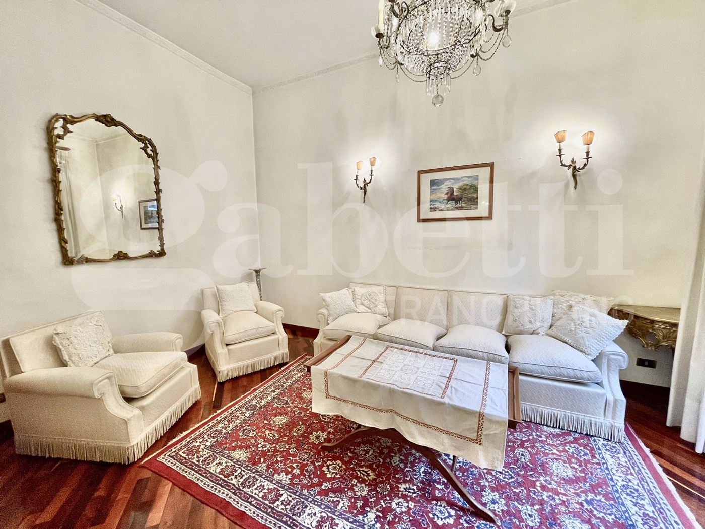 Quadrilocale arredato in affitto a Roma