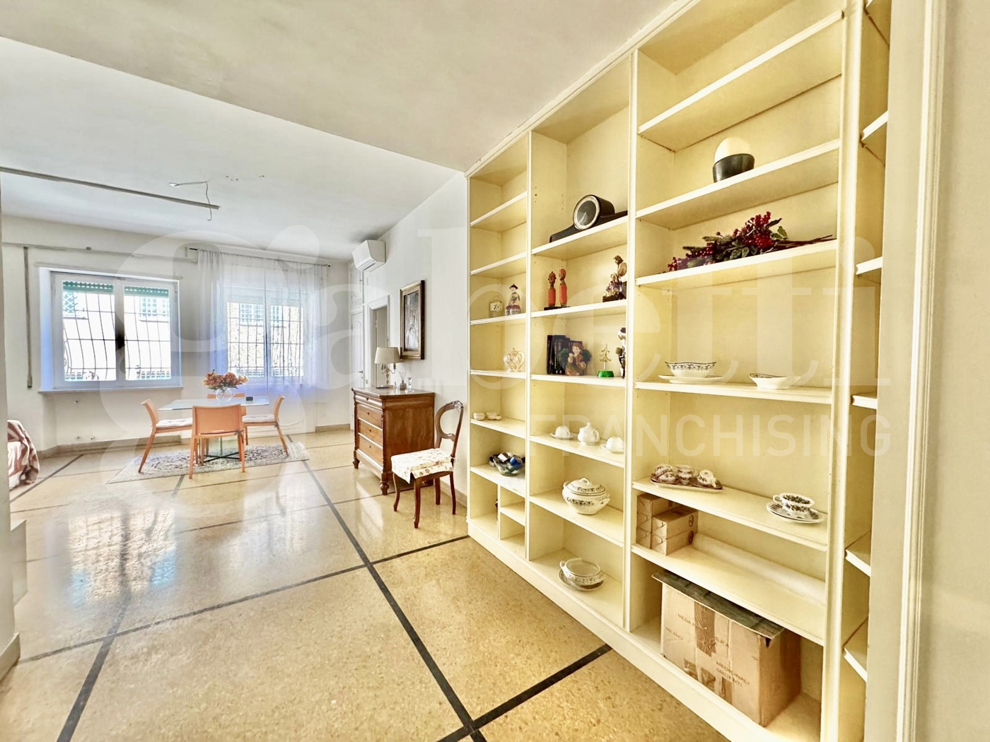 Bilocale arredato in affitto a Roma