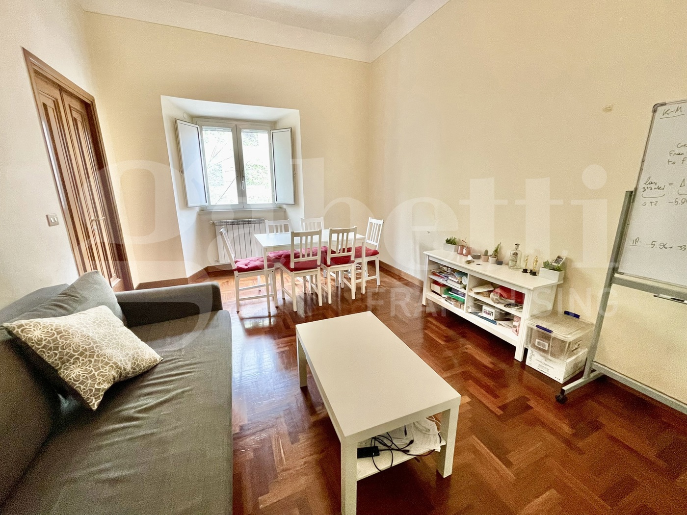 Quadrilocale arredato in affitto a Roma