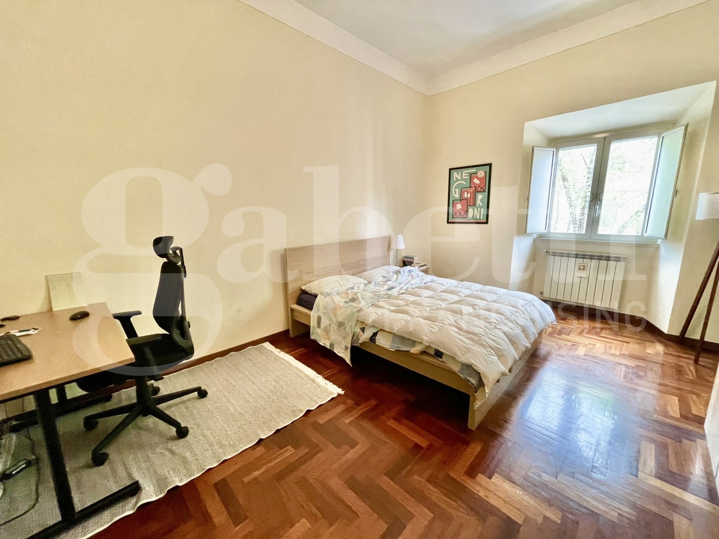 Quadrilocale arredato in affitto a Roma