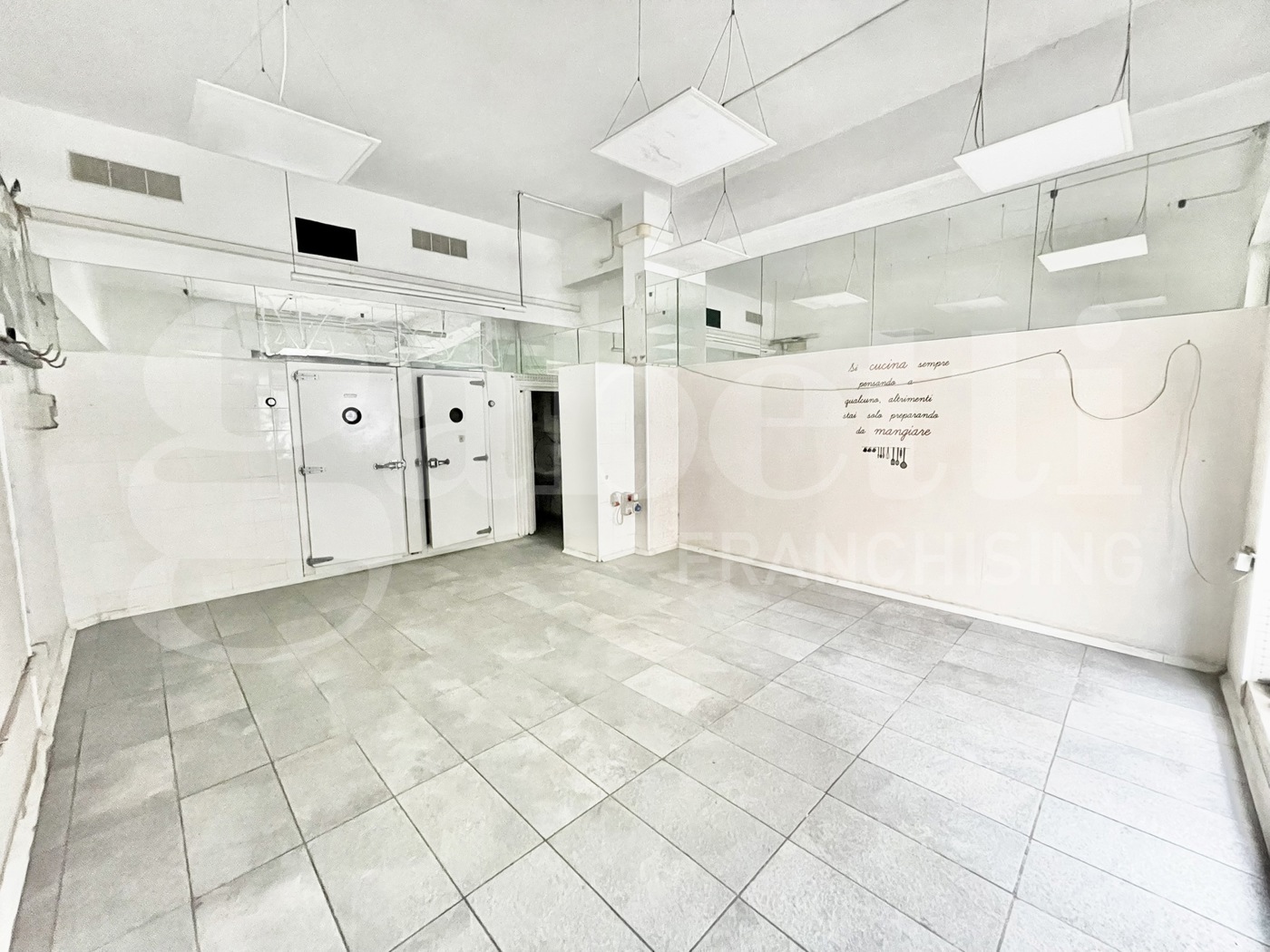 Negozio in vendita a Roma